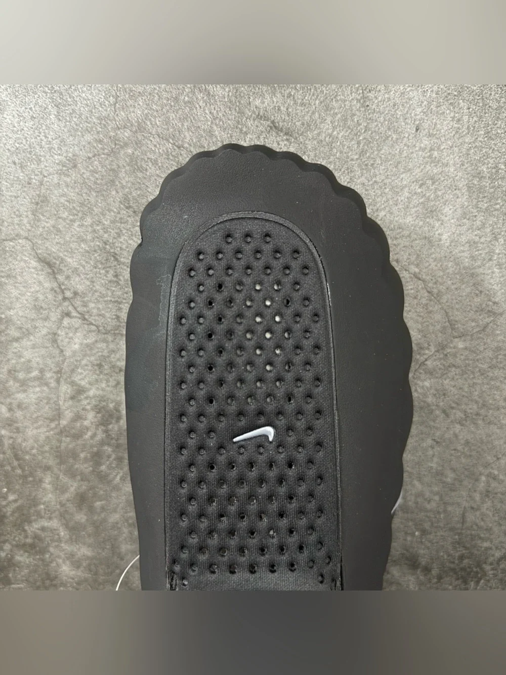Brand new  Nike Mind 001 slippers (box not included)